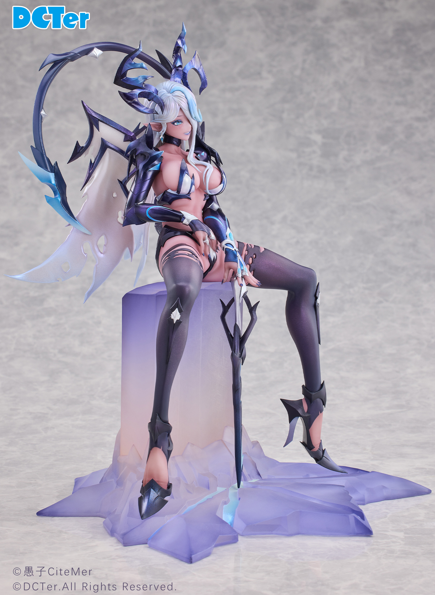 Descubre el apasionante mundo de Figura Timaeus Draco Bellatrix Original Character.