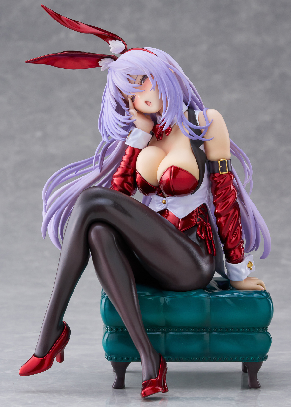 Descubre el apasionante mundo de Figura Tsuduri Amagasa Estilo Conejita Santa Navidad.