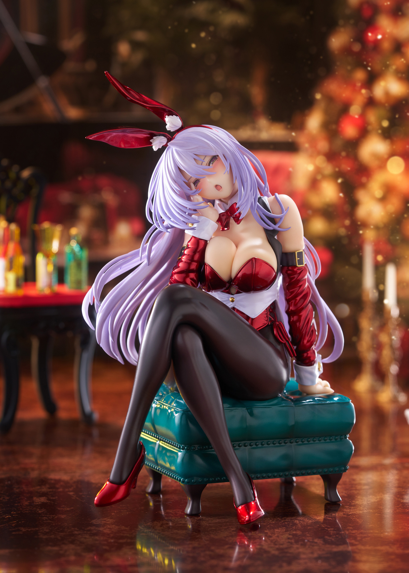 Descubre el apasionante mundo de Figura Tsuduri Amagasa Estilo Conejita Santa Navidad.