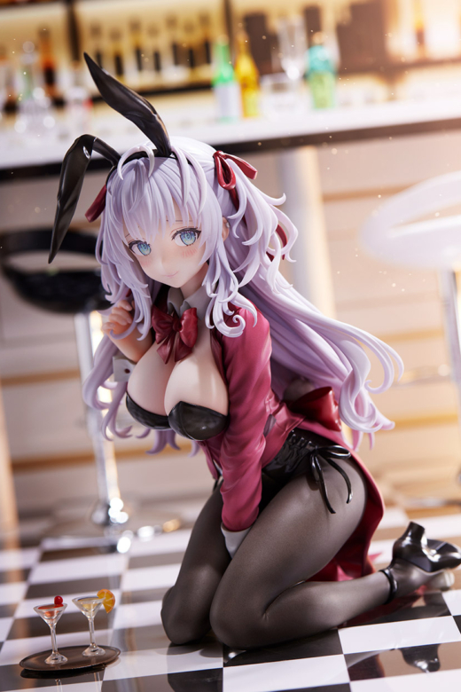 Descubre el apasionante mundo de Figura Bunny-Chan Ilustracion Momoco.