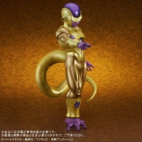 Descubre el apasionante mundo de Figura Dragon Ball Serie Gigante Golden Freezer Edición Limitada Reemisión.