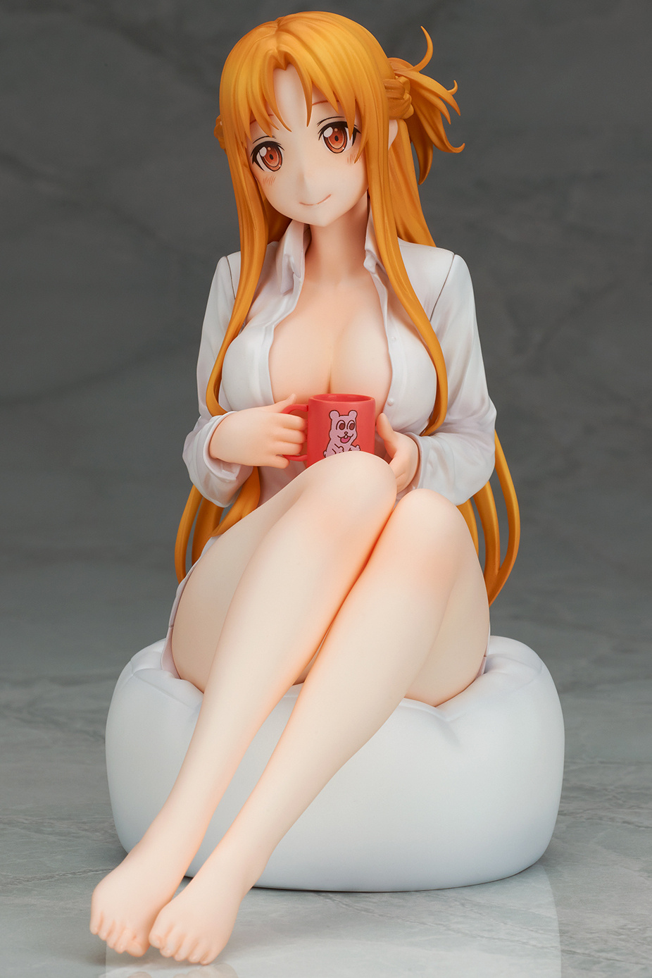 Descubre el apasionante mundo de Figura Asuna Yuuki Camisa Sword Art Online Alicization.