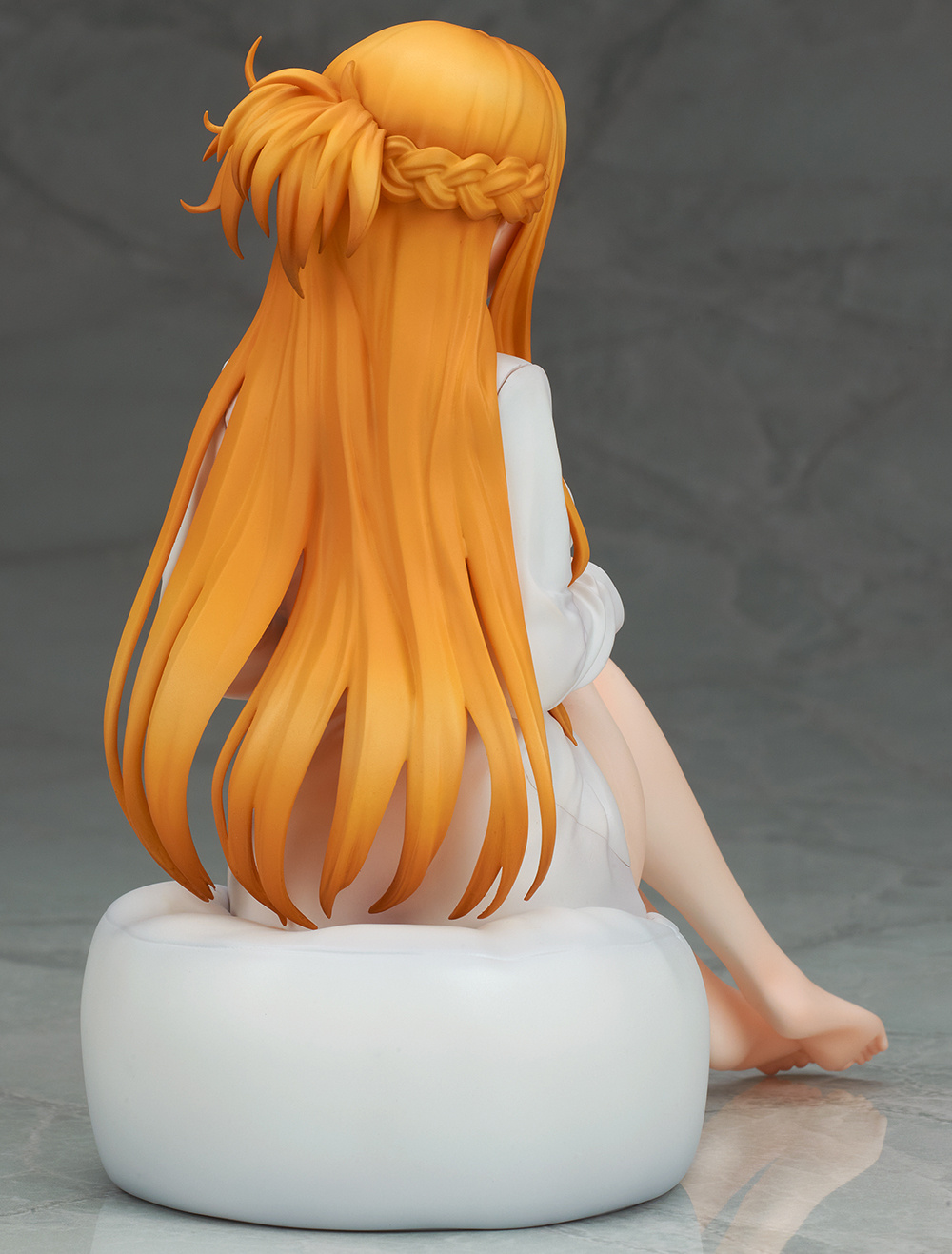 Descubre el apasionante mundo de Figura Asuna Yuuki Camisa Sword Art Online Alicization.