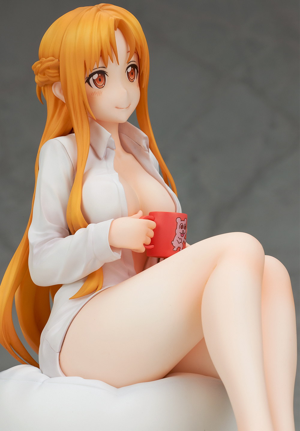Descubre el apasionante mundo de Figura Asuna Yuuki Camisa Sword Art Online Alicization.
