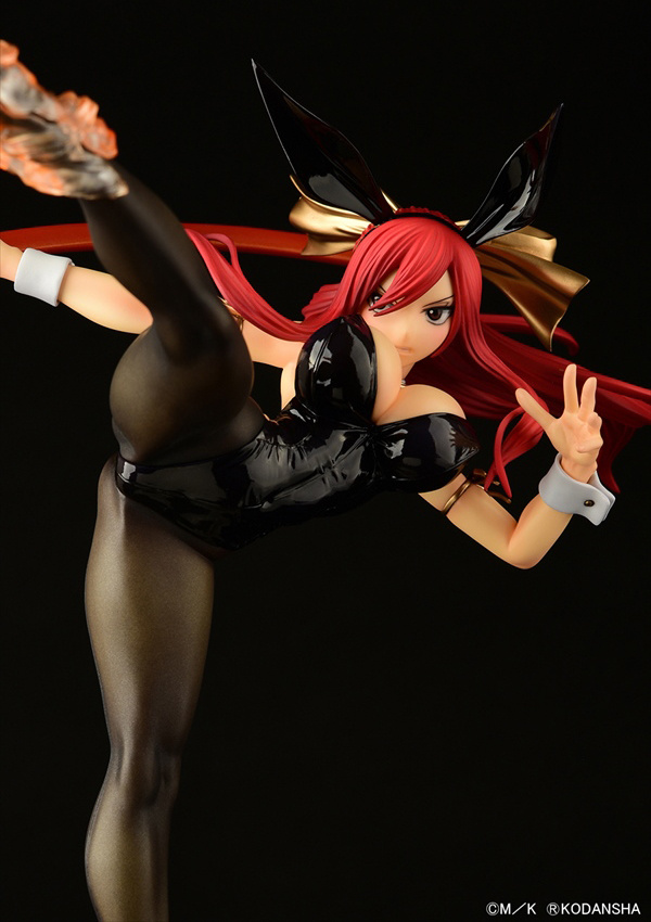 Descubre el apasionante mundo de Figura Erza Scarlet Patada Alta Versión Conejo Negro Fairy Tail.
