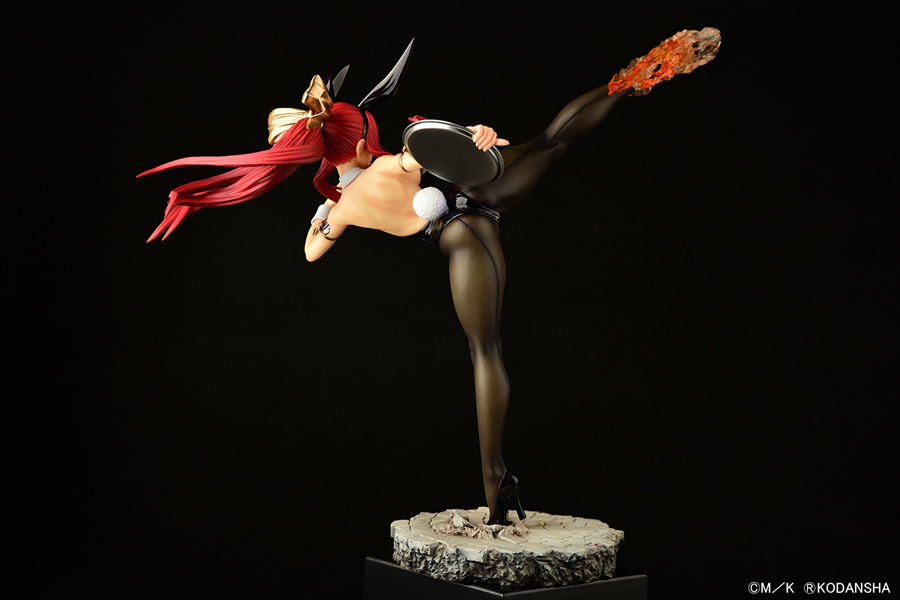 Descubre el apasionante mundo de Figura Erza Scarlet Patada Alta Versión Conejo Negro Fairy Tail.