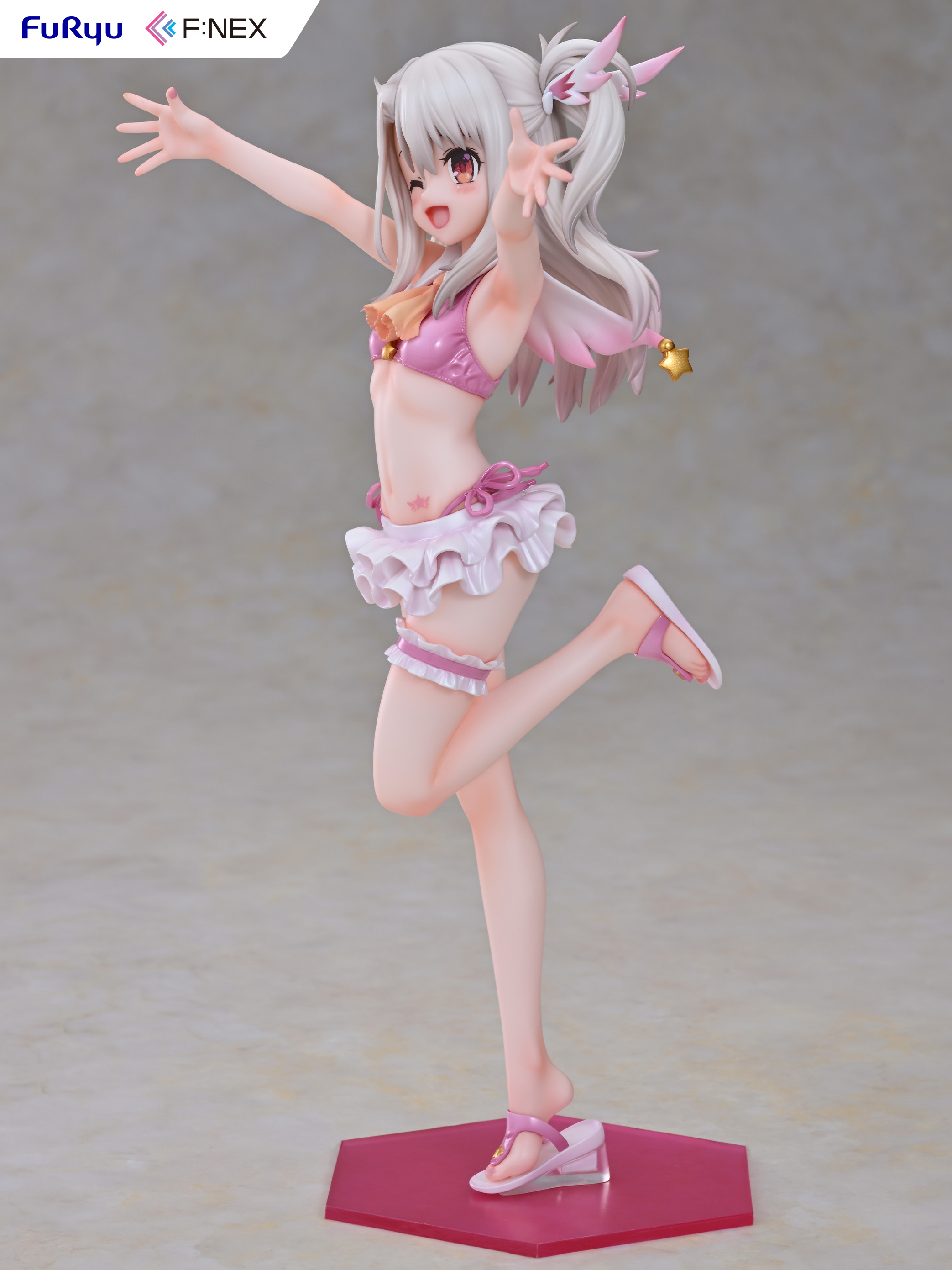 Descubre el apasionante mundo de Figura Illyasviel von Einzbern Traje de Baño Fate/kaleid liner PRISMA ILLYA 2wei!.