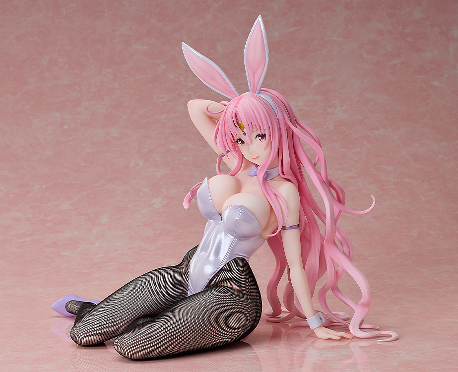 Descubre el apasionante mundo de Figura Sephie Michaela Deviluke Versión Conejita.