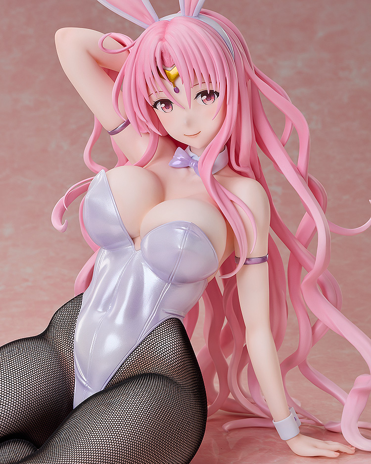 Descubre el apasionante mundo de Figura Sephie Michaela Deviluke Versión Conejita.