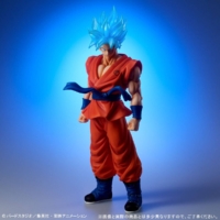 Descubre el apasionante mundo de Figura Gigantic Serie Super Saiyan Dios Son Goku Versión Transparente Edición Limitada.