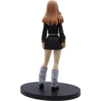 Descubre el apasionante mundo de Figura Yuzuha Shiba Tokyo Revengers 16cm.