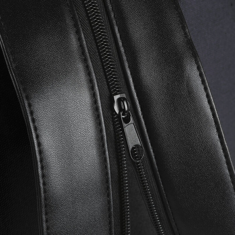 Descubre el apasionante mundo de Mochila Petate Shenron Dragon Ball 44 cm.