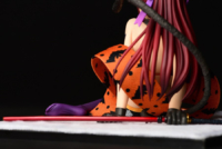 Descubre el apasionante mundo de Figura Erza Scarlet Estilo Gravure Gato Halloween.