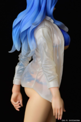 Descubre el apasionante mundo de Figura Juvia Lockser Camisa Mojada Transparente.