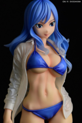 Descubre el apasionante mundo de Figura Juvia Lockser Camisa Mojada Transparente.