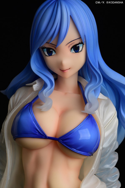 Descubre el apasionante mundo de Figura Juvia Lockser Camisa Mojada Transparente.