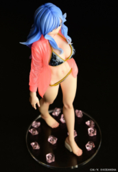 Descubre el apasionante mundo de Figura Juvia Lockser Fairy Tail Estilo Bikini Negro.