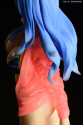 Descubre el apasionante mundo de Figura Juvia Lockser Fairy Tail Estilo Bikini Negro.