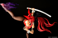 Descubre el apasionante mundo de Figura Erza Scarlet Patada Alta Versión Crimson Rabbit.