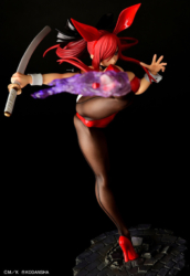 Descubre el apasionante mundo de Figura Erza Scarlet Patada Alta Versión Crimson Rabbit.