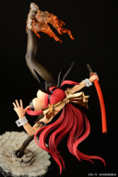 Descubre el apasionante mundo de Figura Erza Scarlet Patada Alta Versión Conejo Negro Fairy Tail.