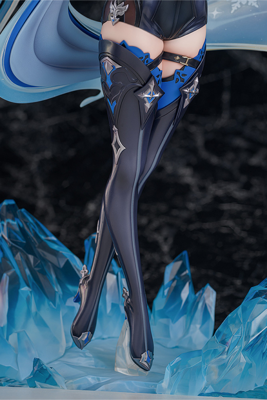 Descubre el apasionante mundo de Figura Genshin Impact Eula Versión Wavecrest Waltz.