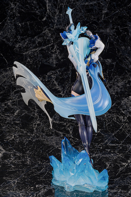 Descubre el apasionante mundo de Figura Genshin Impact Eula Versión Wavecrest Waltz.