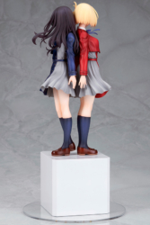 Descubre el apasionante mundo de Figura Lycoris Recoil Chisato Nishikigi y Takina Inoue.