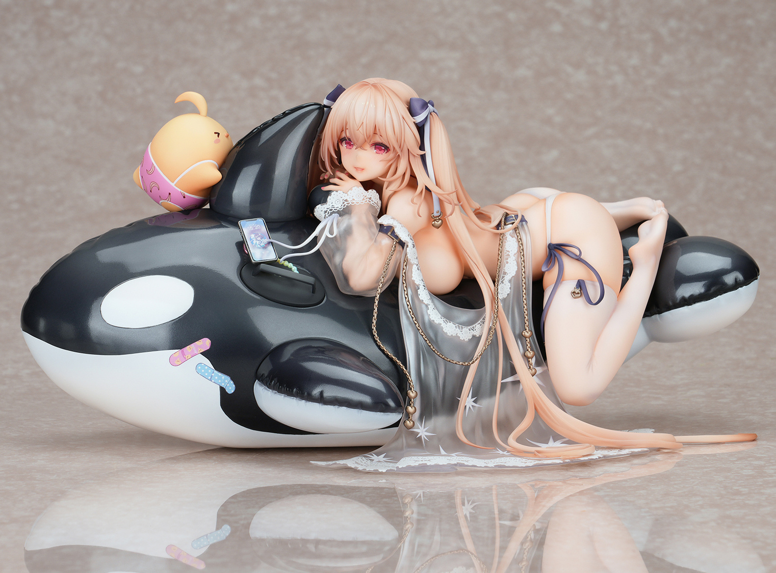 Descubre el apasionante mundo de Figura Azur Lane Anchorage Delfines y Clases de Natación.