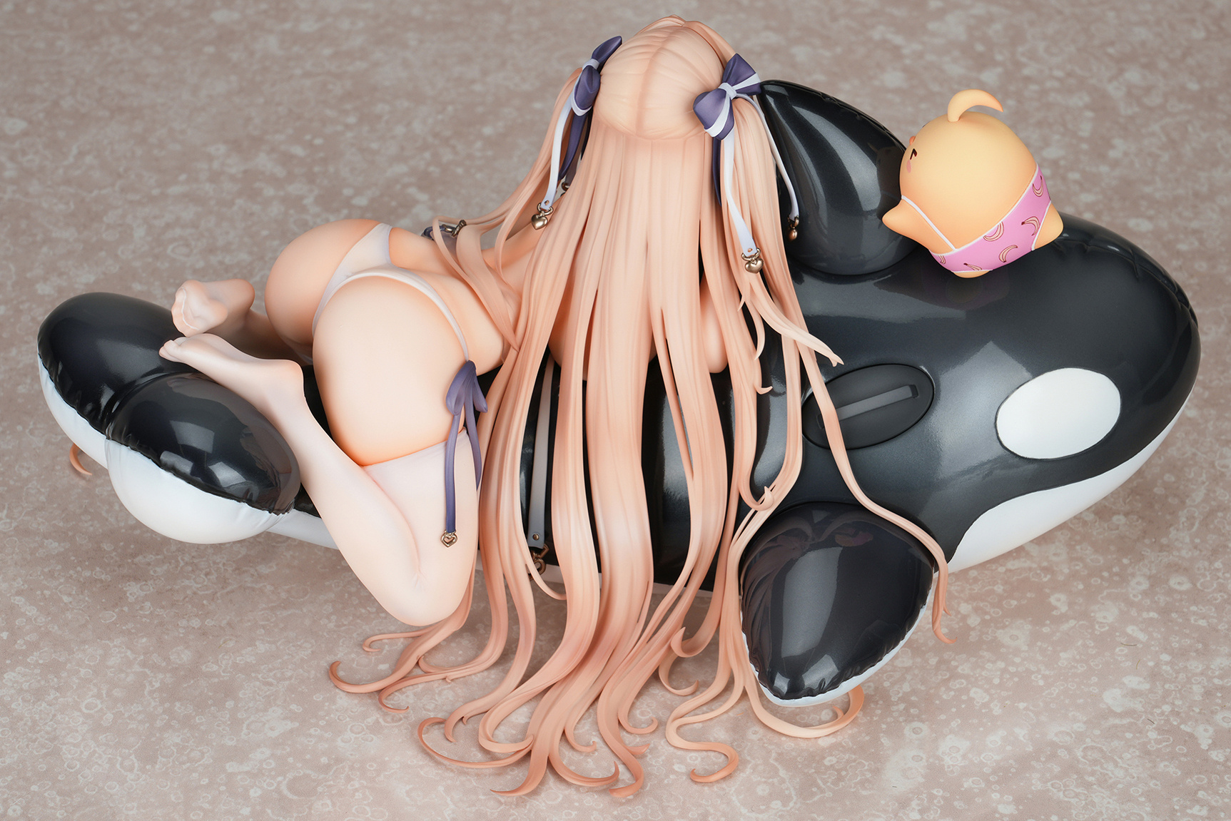 Descubre el apasionante mundo de Figura Azur Lane Anchorage Delfines y Clases de Natación.