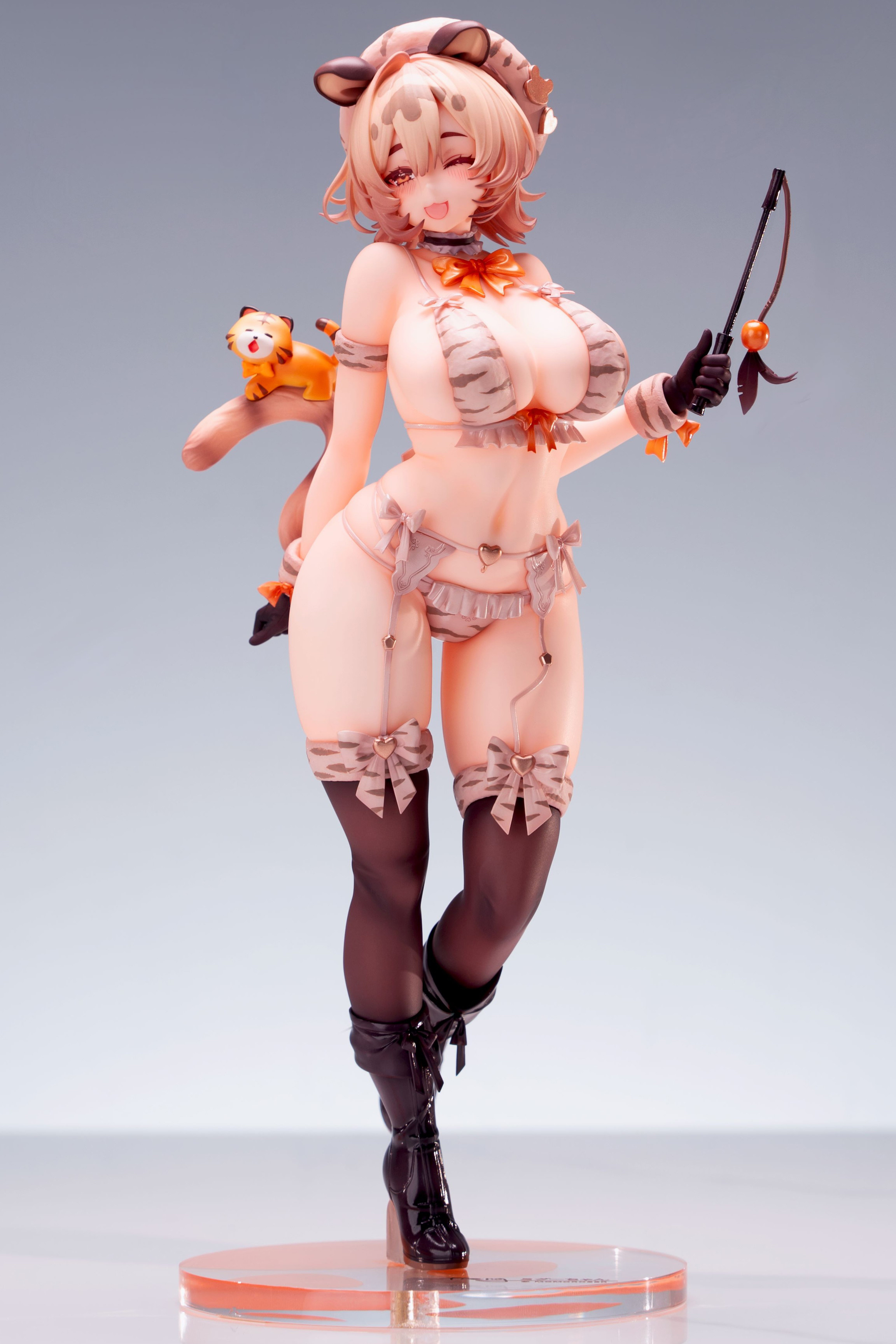 Descubre el apasionante mundo de Figura Migu-chan Ilustración de freng Original Character.