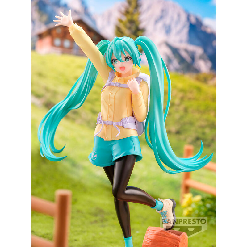 Descubre el apasionante mundo de Figura Recuerdos Navideños de Escalada Hatsune Miku 20cm.