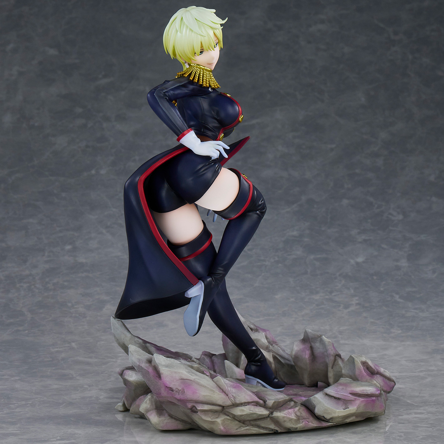 Descubre el apasionante mundo de Figura Soldado Encadenado Tenka Izumo.