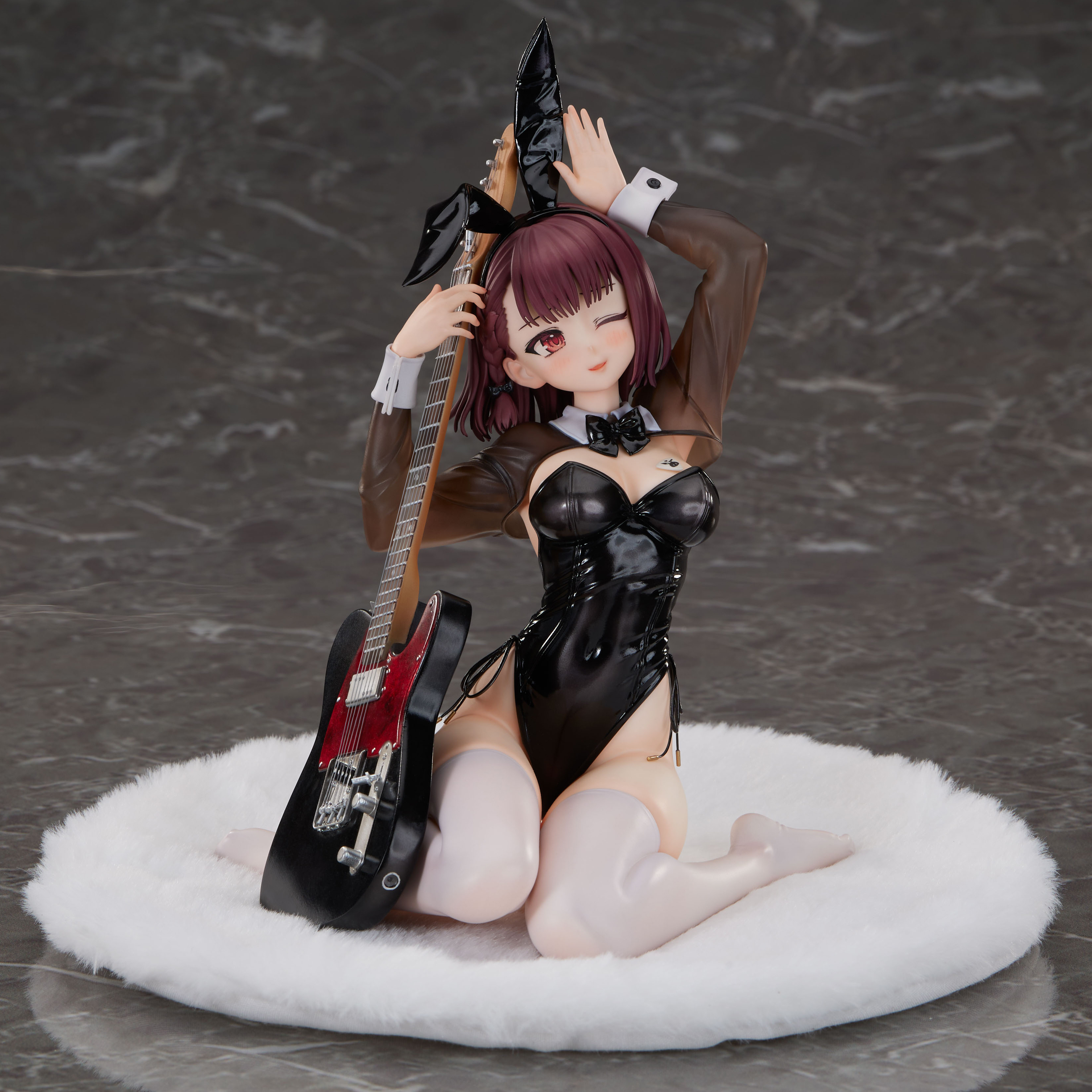 Descubre el apasionante mundo de Figura Tele Bunny Aya Ilustración por Kaito Original Character.