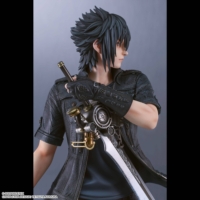 Descubre el apasionante mundo de Figura Noctis Lucis Caelum de Final Fantasy XV.