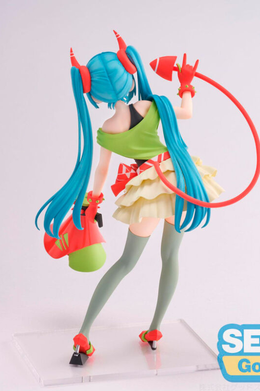 Descubre el apasionante mundo de Figura Hatsune Miku Project Diva X 22cm.