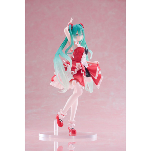 Descubre el apasionante mundo de Figura Hatsune Miku Lolita Fashion 18cm.