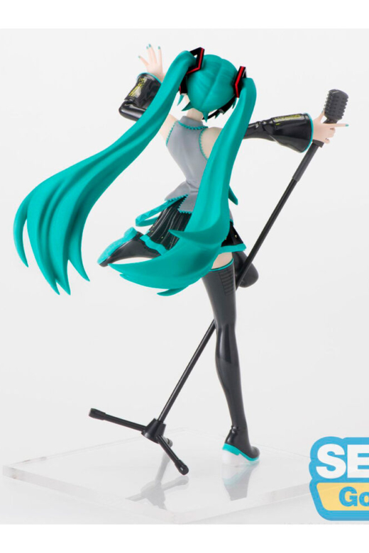 Descubre el apasionante mundo de Figura Hatsune Miku Project Diva 18cm.