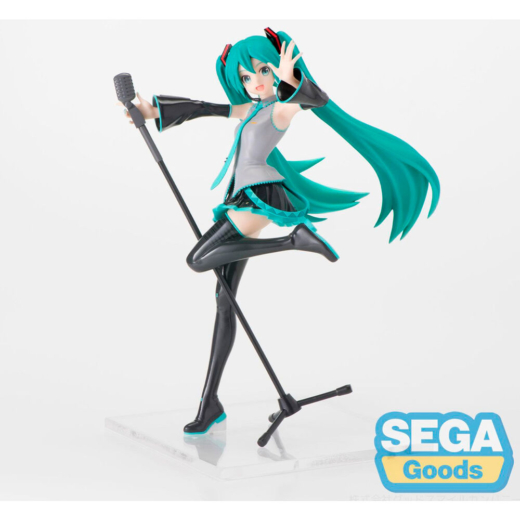 Descubre el apasionante mundo de Figura Hatsune Miku Project Diva 18cm.