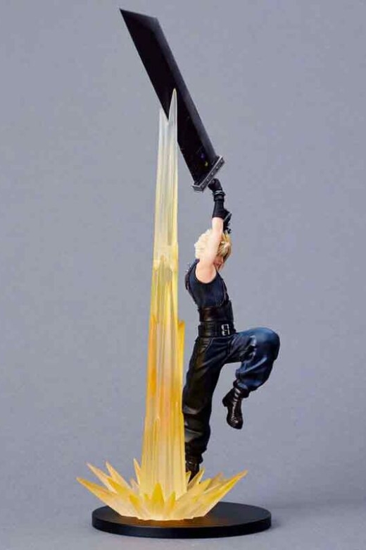 Descubre el apasionante mundo de Figura Cloud Strife Final Fantasy VII Rebirth 30 cm.