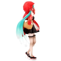 Descubre el apasionante mundo de Figura Hatsune Miku Versión Caperucita Roja 18cm.
