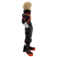 Descubre el apasionante mundo de Figura Katsuki Bakugo Dynamight Temporada 7 My Hero Academia.