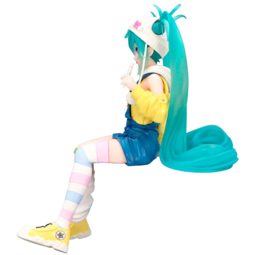 Descubre el apasionante mundo de Figura Noodle Stopper Hatsune Miku Lollipop 15cm.