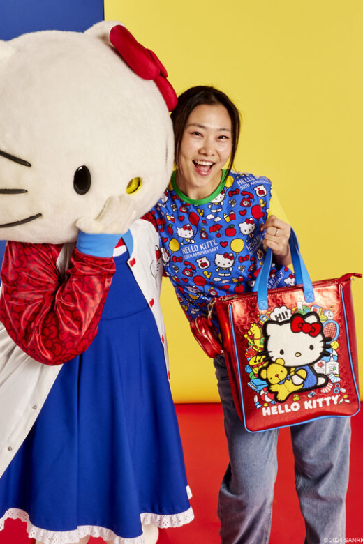 Bolso y monedero 50 aniversario Hello Kitty Loungefly » Tu Tienda Anime Descubre el apasionante mundo de Bolso y monedero 50 aniversario Hello Kitty Loungefly.
