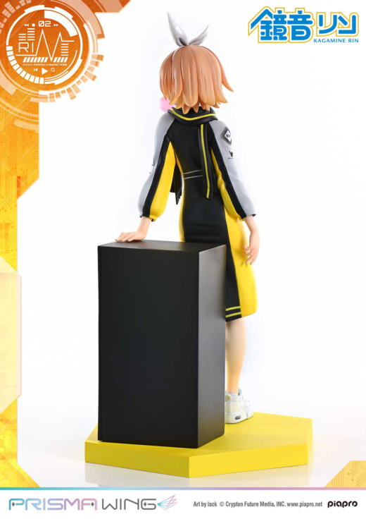 Descubre el apasionante mundo de Figura Prisma Wing Kagamine Rin Arte por Lack.