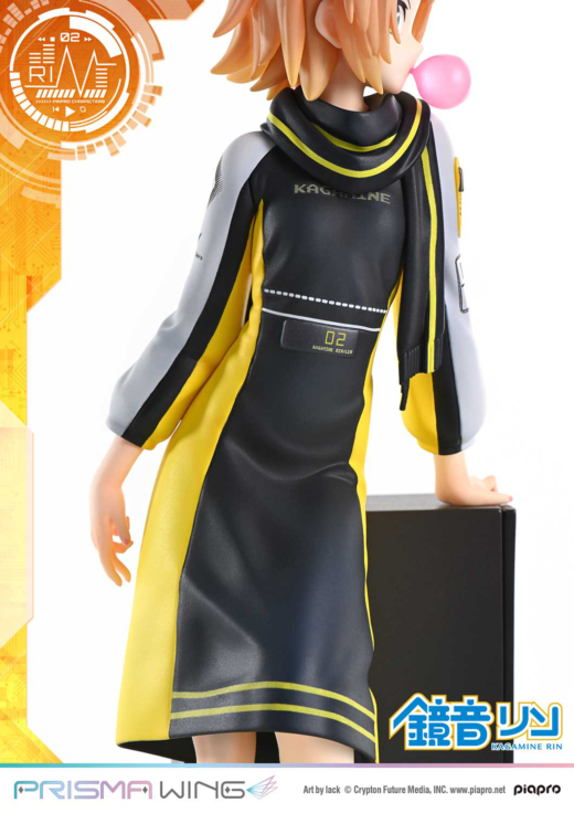 Descubre el apasionante mundo de Figura Prisma Wing Kagamine Rin Arte por Lack.