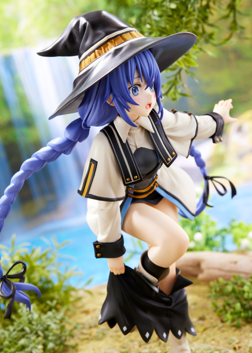 Descubre el apasionante mundo de Figura Roxy Migurdia Cambio de Ropa.