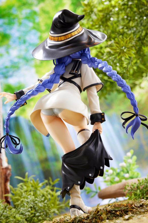 Descubre el apasionante mundo de Figura Roxy Migurdia Cambio de Ropa.