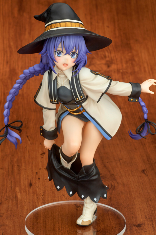 Descubre el apasionante mundo de Figura Roxy Migurdia Cambio de Ropa.