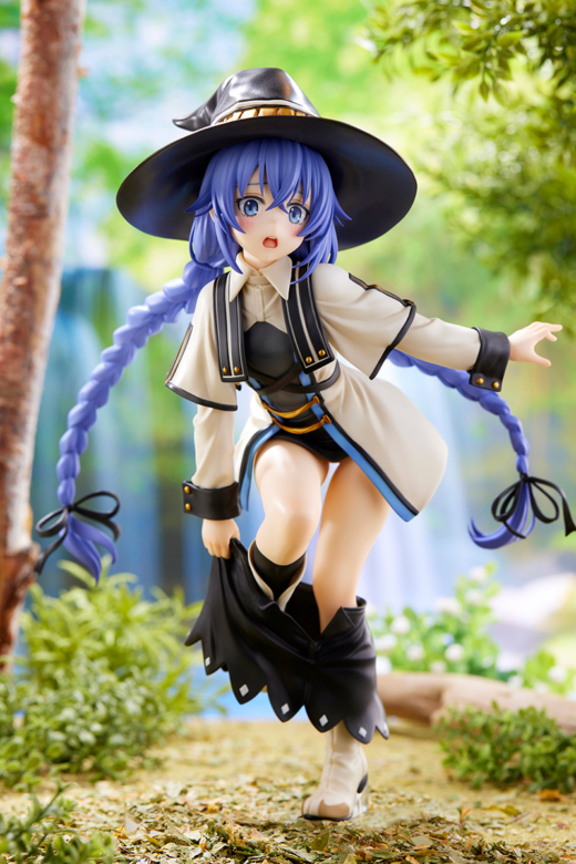 Descubre el apasionante mundo de Figura Roxy Migurdia Cambio de Ropa.